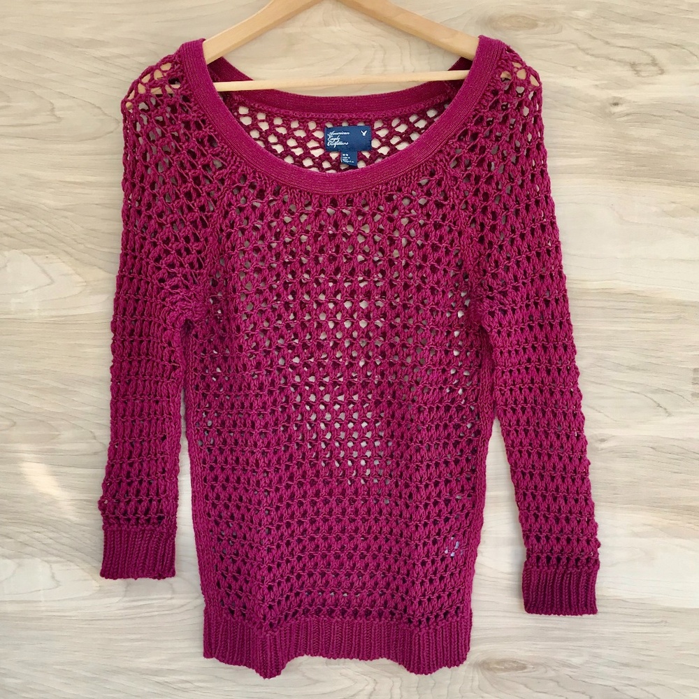 ❄️3/$20!❄️ American Eagle Maroon Mesh Knit Top